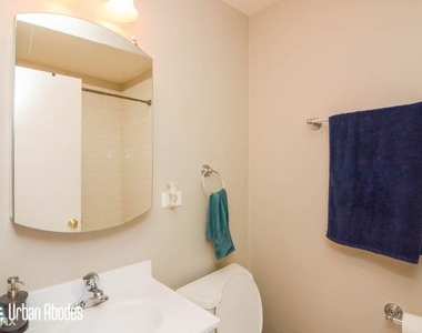 1315 W Leland Ave 4 - Photo Thumbnail 18