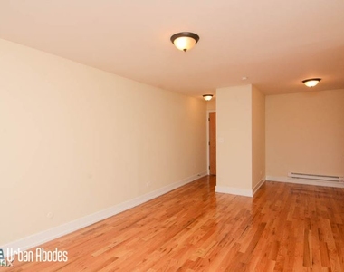 555 W Arlington Pl 402 - Photo Thumbnail 11