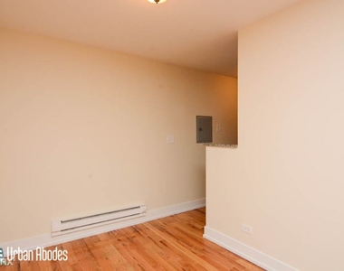 555 W Arlington Pl 402 - Photo Thumbnail 4