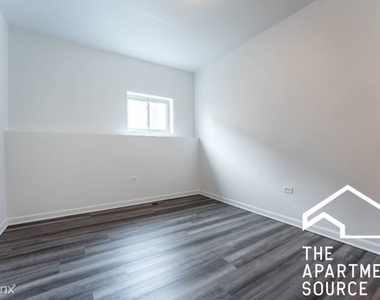 2700 West North Ave Apt #205 - Photo Thumbnail 2