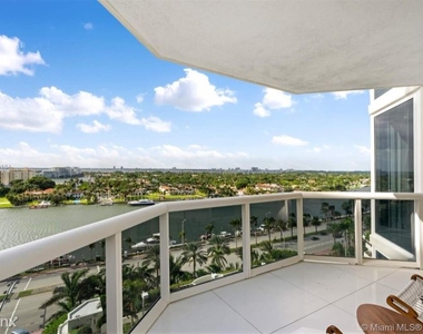 4775 Collins Ave - Photo Thumbnail 17