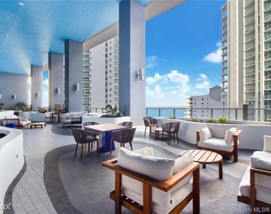 1300 Brickell Bay Dr - Photo Thumbnail 1