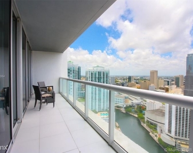 485 Brickell Ave - Photo Thumbnail 15