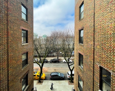 941 Washington Avenue - Photo Thumbnail 8