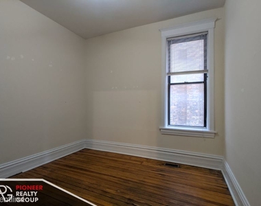 3521 N Wilton Ave 1r - Photo Thumbnail 5