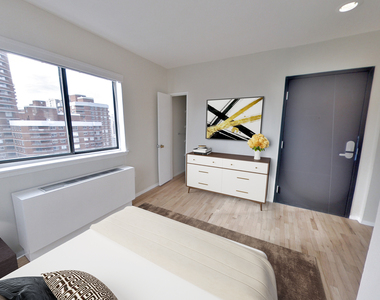 312 East 30th Street - Photo Thumbnail 6