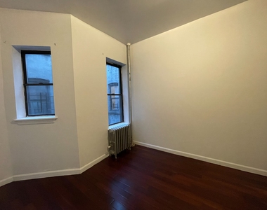 Cozy 1BD in Crown Heights - Photo Thumbnail 4