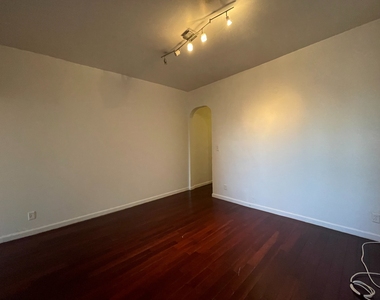 Cozy 1BD in Crown Heights - Photo Thumbnail 8