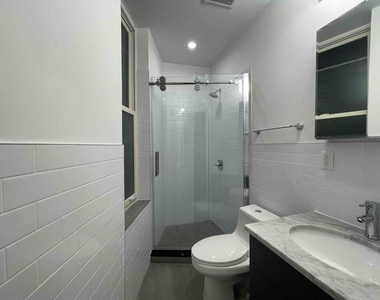 Modern 1 BD in Crown Heights  - Photo Thumbnail 0