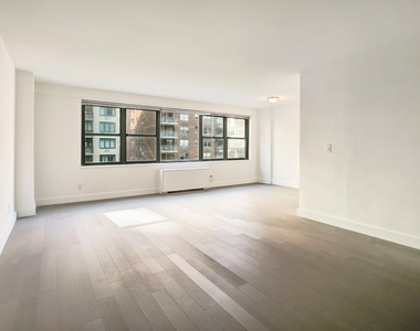 120 East 34th Street - Photo Thumbnail 6