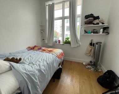 140 Hope Street - Photo Thumbnail 3