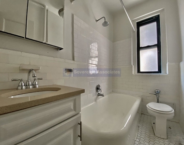 615 Fort Washington Avenue - Photo Thumbnail 4