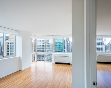 66 West 38th Street - Photo Thumbnail 3