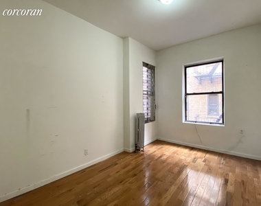 3440 Broadway - Photo Thumbnail 4