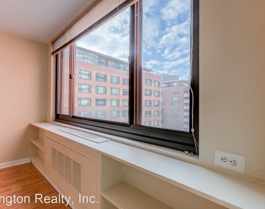 1021 Arlington Blvd Unit 917 - Photo Thumbnail 15