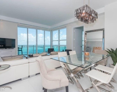 950 Brickell Bay Dr 4811 - Photo Thumbnail 0