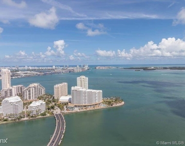 950 Brickell Bay Dr 4811 - Photo Thumbnail 17