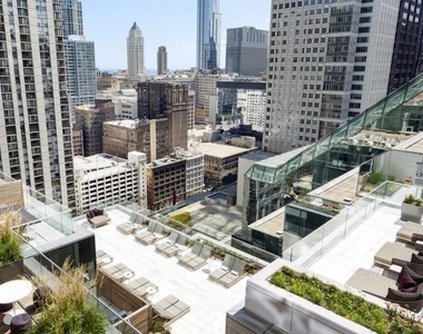 111 West Wacker - Photo Thumbnail 14