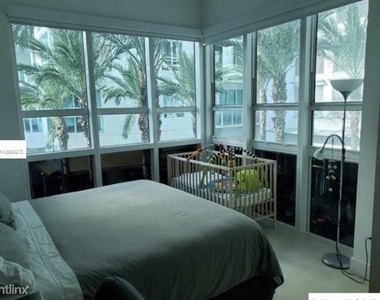 950 Brickell Ave 200 - Photo Thumbnail 4