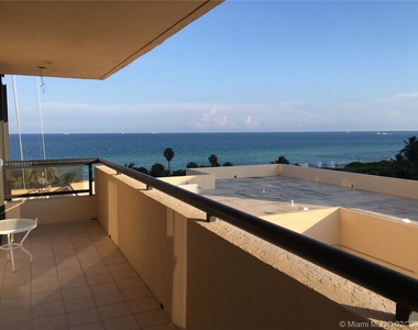 2555 Collins Ave - Photo Thumbnail 1