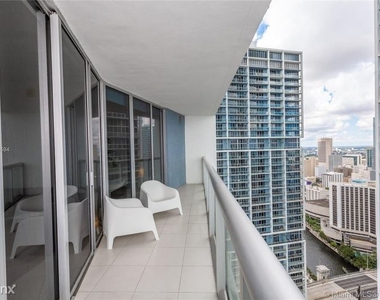 495 Brickell Ave - Photo Thumbnail 20