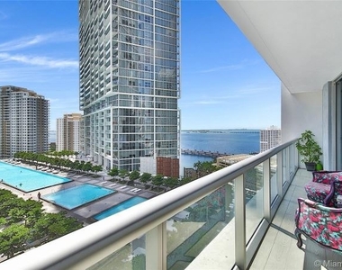 485 Brickell Ave - Photo Thumbnail 12