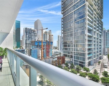 485 Brickell Ave - Photo Thumbnail 14