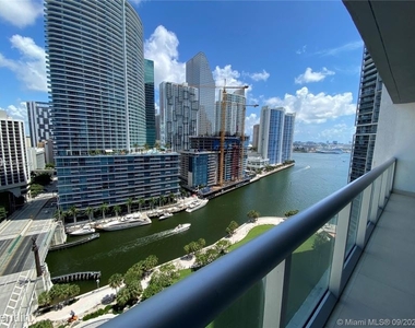 485 Brickell Ave - Photo Thumbnail 17