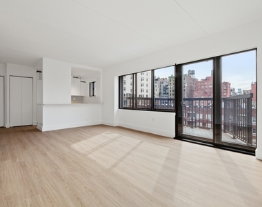 160 West 24th Street - Photo Thumbnail 0