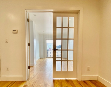 1552 Myrtle Avenue - Photo Thumbnail 5