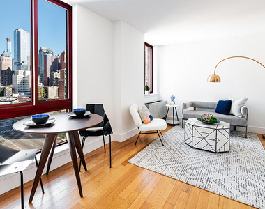 444 West 35th Street - Photo Thumbnail 1