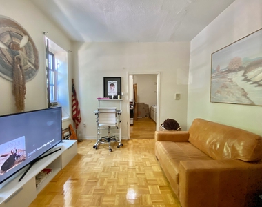 322 Rodney Street - Photo Thumbnail 1