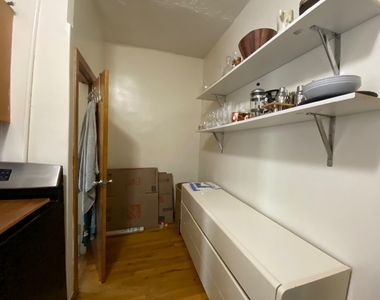 322 Rodney Street - Photo Thumbnail 3