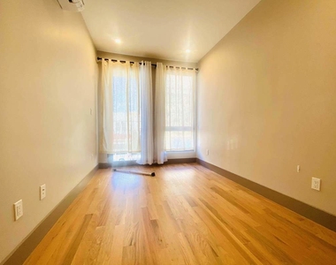 1140 Dekalb Ave #1B Brooklyn - Photo Thumbnail 2