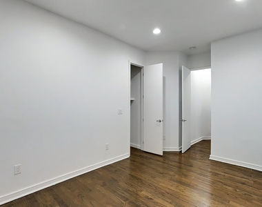 410 Eastern Parkway - Photo Thumbnail 4