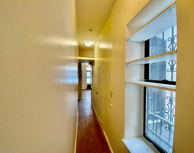 29 West 118th Street - Photo Thumbnail 5