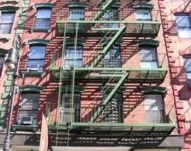 96  Orchard St, Apt - Photo Thumbnail 1