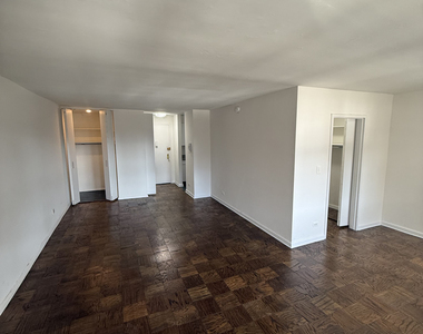 240 East 82nd Street - Photo Thumbnail 10