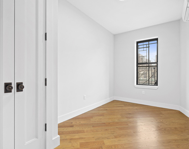 677 Vanderbilt Avenue - Photo Thumbnail 2