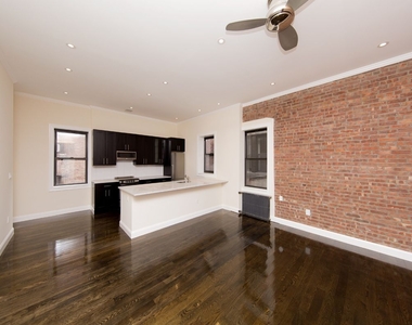 1378 Lexington Avenue - Photo Thumbnail 2