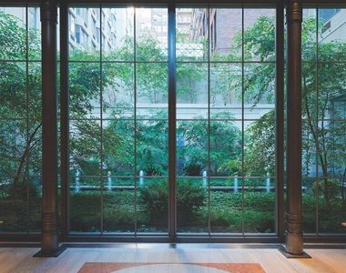 320 West 38th Street - Photo Thumbnail 5