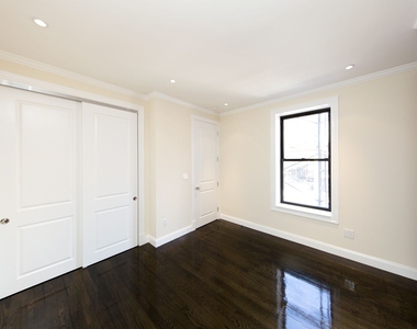 1378 Lexington Avenue - Photo Thumbnail 4