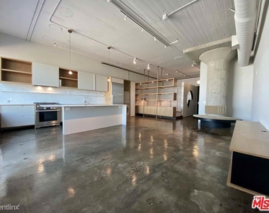 1855 Industrial St Apt 410 - Photo Thumbnail 9