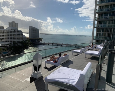 485 Brickell Ave - Photo Thumbnail 38