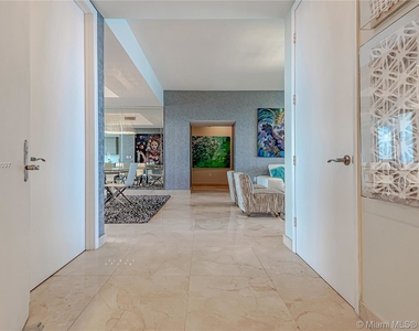 16001 Collins Ave - Photo Thumbnail 36