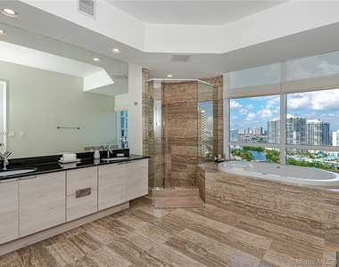 16001 Collins Ave - Photo Thumbnail 18