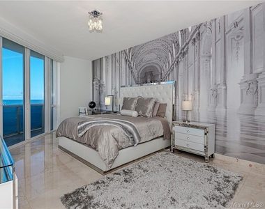 16001 Collins Ave - Photo Thumbnail 14