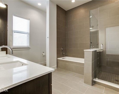 2525 State St Unit 1114 - Photo Thumbnail 6