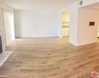 11734 Montana Ave Apt 407 - Photo Thumbnail 4