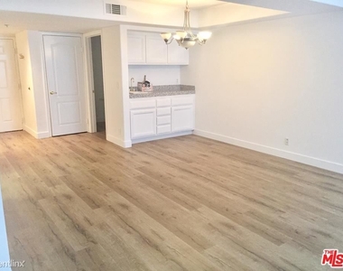 11734 Montana Ave Apt 407 - Photo Thumbnail 5